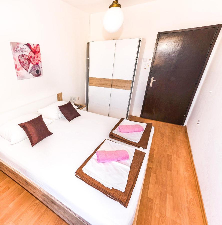 Apartments Jadran Паг Экстерьер фото
